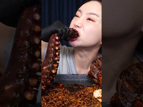 초대왕 문어다리 해물찜 🐙 짜파게티 먹방 🖤 Huge Octopus Leg Seafood Boil &amp; Jzapagetti Eating Show ASMR Ssoyoung