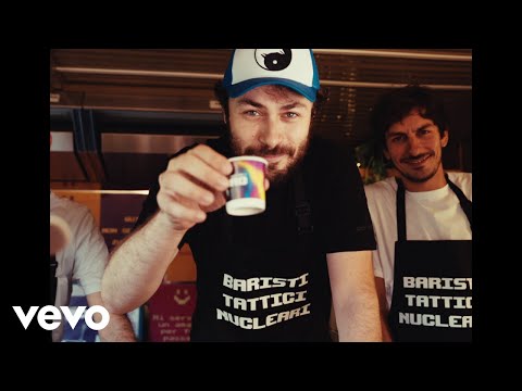 Pinguini Tattici Nucleari - Amaro (Official Video)