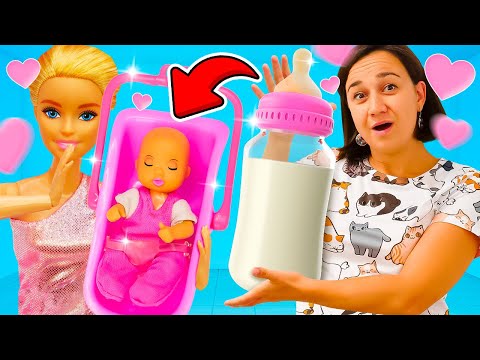 Aiutiamo la bambola Barbie a fare la babysitter! 👩‍🍼 Video e giochi per bambini nel Mondo di Barbie