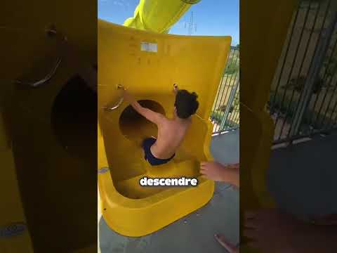 Ce Toboggan a Fait Descendre Tout Le Monde En Même Temps 😳💥