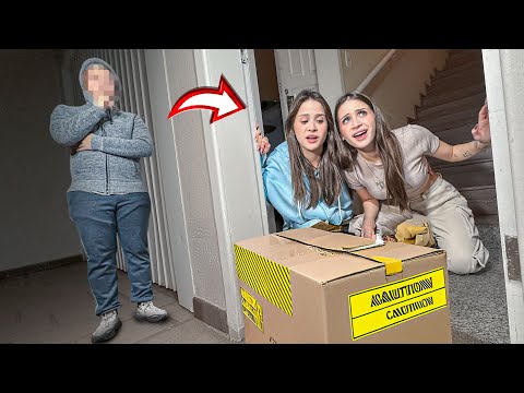 O STALKER DEIXOU UMA CAIXA MISTERIOSO NA NOSSA PORTA! 😱📦