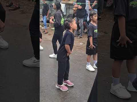 lucu ni adikku karnafal medali #cover #remix  #dancer #djremix #karnaval #jogetkarnafal