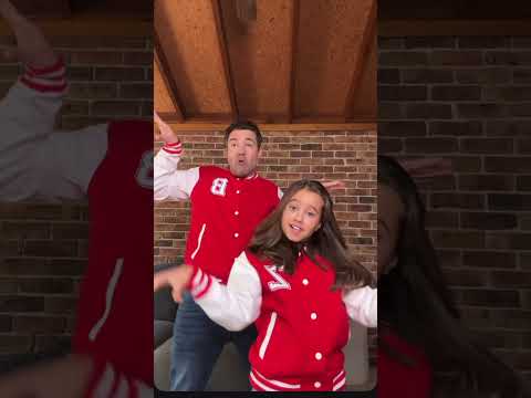 Imma be too old for this soon. DC @theorlandolucas #dad #daughter #duo