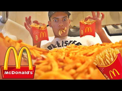 SUPER BANHEIRA DE BATATAS FRITAS (R$ 12.000 DE MC DONALDS)