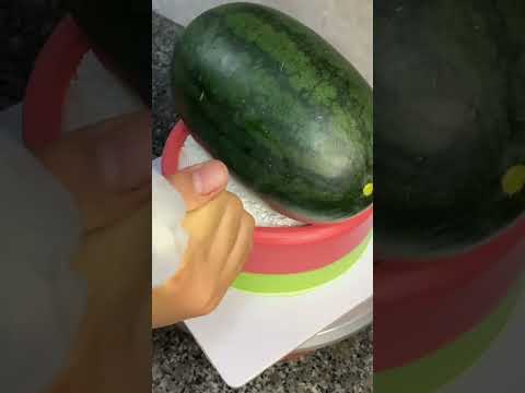 Chiếc bánh đặt quả dưa hấu 🍉 #xuhuong #duykhuongbakey