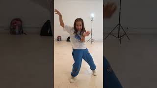 RENATA IMPROVISO ESTOS PASOS EN EL ENSAYO
