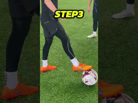 football skill tutorial⭐️#football #footballskills #soccer #soccerskills