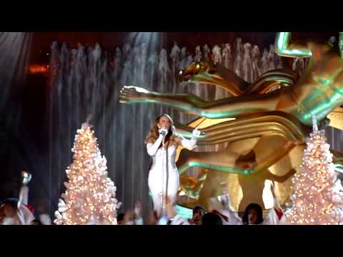 Mariah Carey - Joy To The World - NBC Christmas in Rockefeller Center 2013