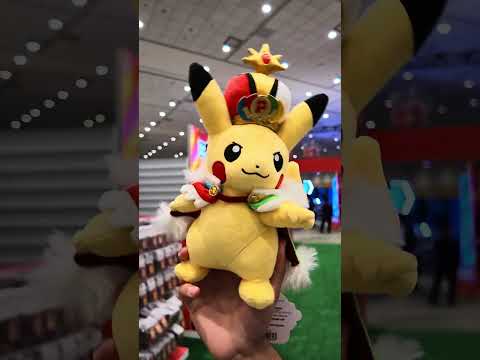 Let’s tour the Pokémon Center pop-up store at #PokemonXP and #PokemonWorlds in San Francisco! 🚀