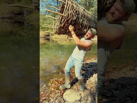 Using PRIMITIVE Fishing Techniques! 🎣 (Part 5) #shorts #fishing #primitive