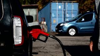 Russia's fuel crisis causes long lines and headaches for motorists | REUTERS