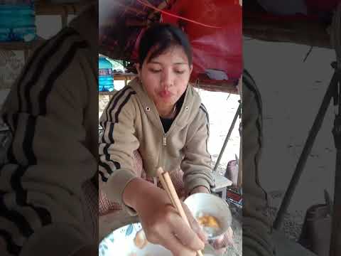 cô gái lai xinh đẹp