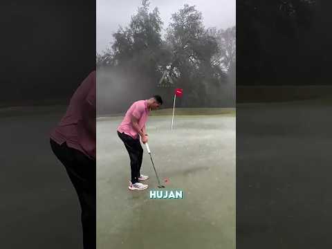 Jangan Pernah Asal Menginjak Lapangan Golf yang Menggelembung! 😱⛳