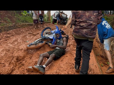Un día de Cross en mi YZ 125 y termina mal  😱￼