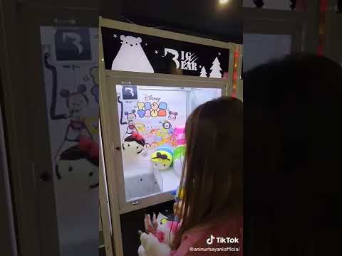 Dapet Banyak Boneka Sampe Mesin Capitnya ERROR!! #minivlog
