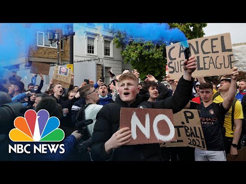 Watch: Chelsea Soccer Fans Celebrate Club's Decision To Quit European Super League | NBC News NOW Watch: Chelsea Soccer Fans Celebrate Club's Decision To Quit European Super League | NBC News NOW