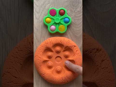 Kineticsand Popit Fidget! #satisfying #kineticsand #popit #machine #shorts