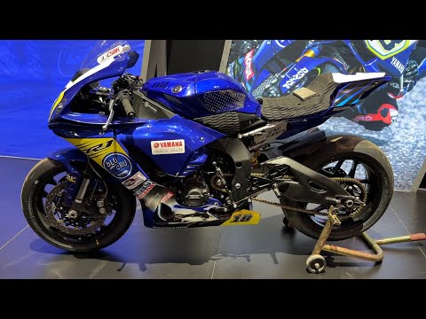 2023 Yamaha R1 CSBK Race Bike