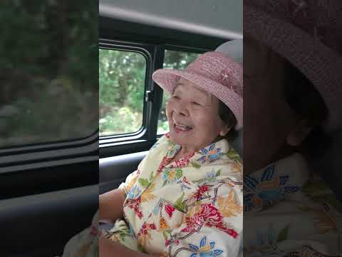 91歳のおばあちゃんと動物達と触れ合える動物園「やんばるライオン」へ来ました #沖縄 #国頭村 #やんばるライオン #pr