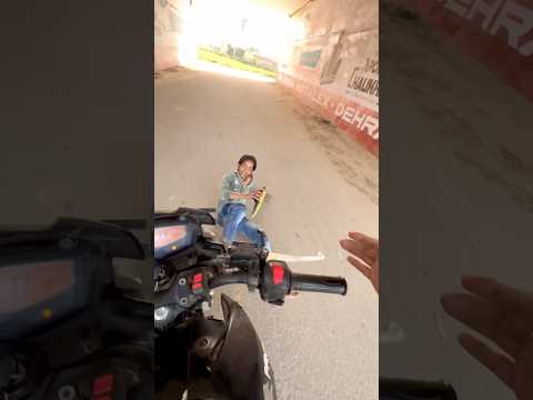 Daru Pike Road Par Hi Late Gaya | Batameez Aadmi 😡 | #shorts #short #viral #girlrider #subscribe