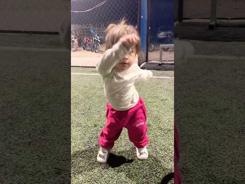 #babygirl #dance #viralvideo #bebebailacanta #youtubeshorts #cutebaby #funny