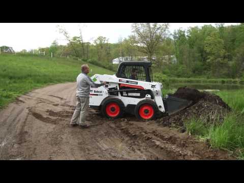 Loading and Unloading the Bucket on a Bobcat Skid Steer