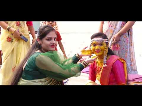 Mehendi Song (Haat Duhani) - Trisha Parui, Ayantika Koley, Titas  Bhattacharyya, Hrittika Sarkar, Debarati Sarkar, Mouli Bhattacharya & Sneha  Bandyopadhyay: Song Lyrics, Music Videos & Concerts