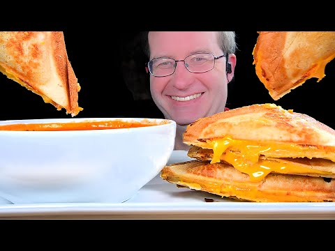 ASMR GRILLED CHEESE & TOMATO SOUP MUKBANG EATING SOUNDS