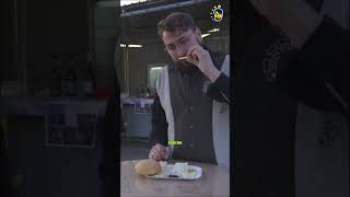 America food has f3nt4n*l inside #lamicodisoccupatoilmartedì #nellotaver #salamifest #americanfood