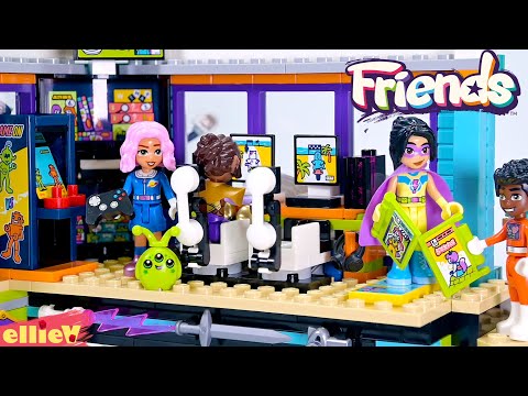 Building the gaming room 🎮 LEGO Friends Comic Book & Game Store pt 2