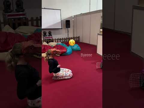 You Won’t Believe my Chihuahua’s Reaction! 😳🦖