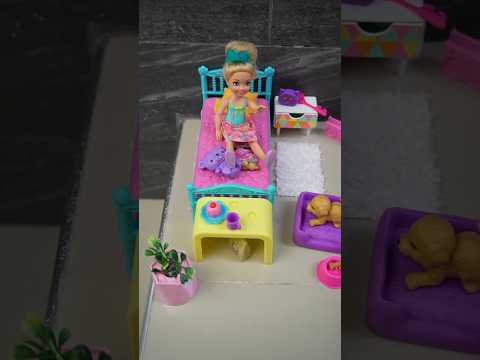 Hago un cuarto para Chelsea en la escalera #barbie #muñecas #muñecasbarbie #accesoriosbarbie