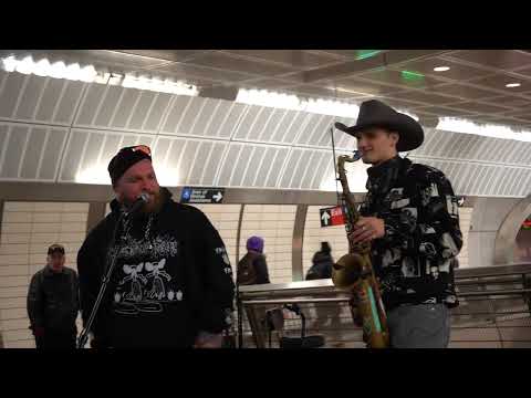 Teddy Swims & Augie Bello - Bad Dreams (Live from New York Subway)