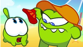 Om Nom Stories - Membina Istana Pasir ! |  Kartun Lucu Untuk Kanak-kanak