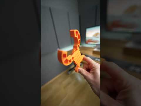 YOU want a Bigger one? 🤯 3D Printed Scissor Claw