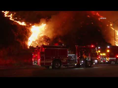 LA Fire Reaches Bel-Air - Raw Footage