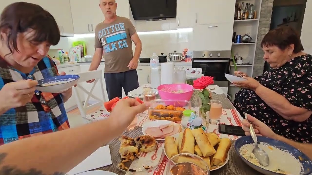 Папа Заснял НЛО! Приехали На Обед К Родителям! Все Хотят Мясо