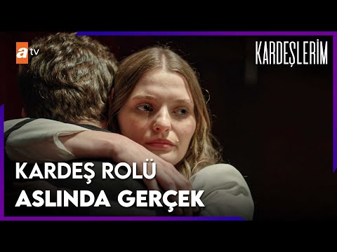 Harika ve Ömer'in kardeş taklidi duygulandırıyor - Kardeşlerim 12. Bölüm