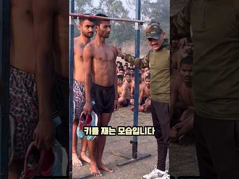 군인이 너무나도 되고 싶은 두 남자