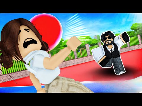 YANDIN ÇIK!😂AYŞEM ECE ARI💥ARIGİLLER🐝ROBLOX DODGEBALL
