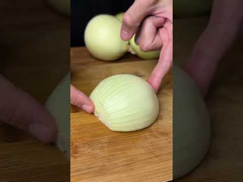 CÓMO CORTAR CEBOLLA (Técnicas de cocina) #shorts #onion #cookingtechnique #chef