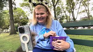 Watch the squirrel whisperer Cynthia Beaumont feed wild squirrels peanuts with her teeth ￼