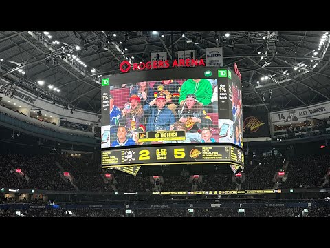 WE GOT ON THE JUMBOTRON 😂😂