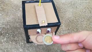 Como hacer una alcancía con material reciclado