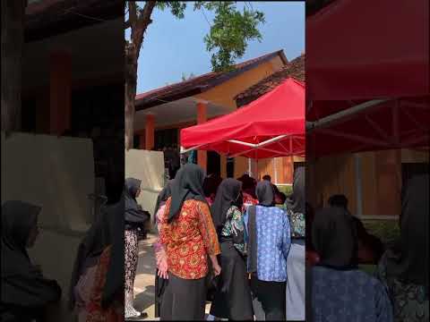 Dalam Rangka memperingati sumpah pemuda siswa sisw