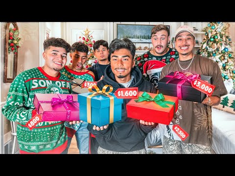 6 BESTFRIENDS PLAY SECRET SANTA! *CRAZY GIFTS*