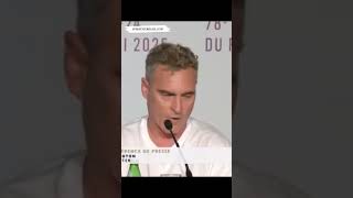 Joaquin Phoenix fala sobre trabalhar com Ari Aster pela segunda vez (Cannes 2025)