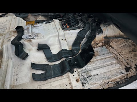 Encontramos Cucarachas en mi Carro 🥵 - Cambie toda la tapicería de la NISSAN.