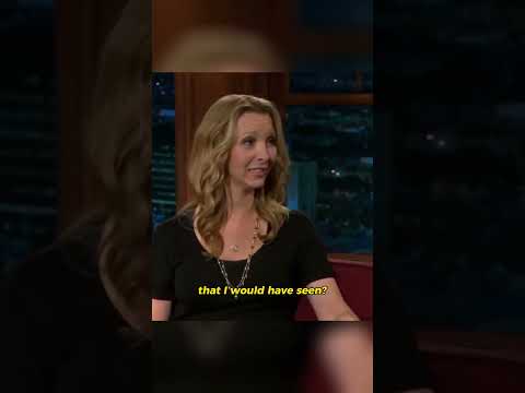 Lisa Kudrow Shares HILARIOUS Green Card Story