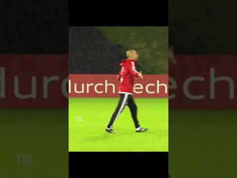 Pep Guardiola നമ്മൾ ഉദ്ദേശിച്ച ആൾ അല്ല sir 🥵#shorts #football #viralvideo